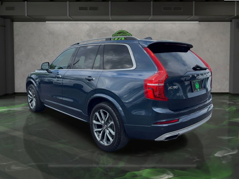 2019 Volvo XC90 T6 Momentum photo 3