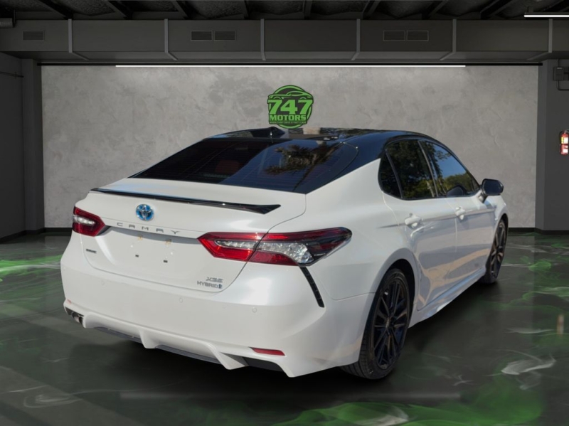 2021 Toyota Camry Hybrid
