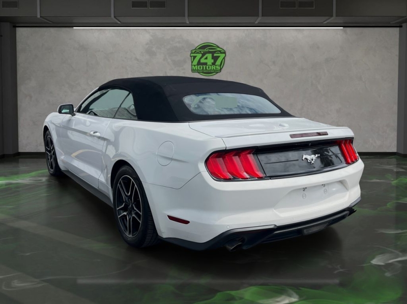 2022 Ford Mustang