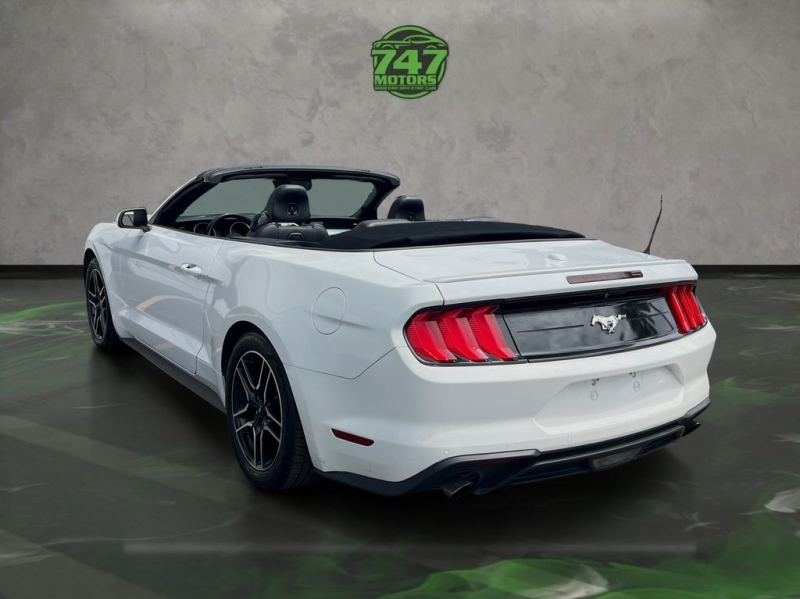 2022 Ford Mustang