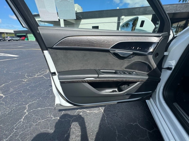 2021 Audi A8