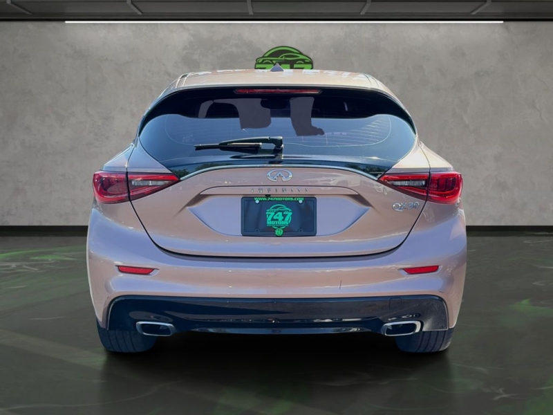 2018 INFINITI QX30