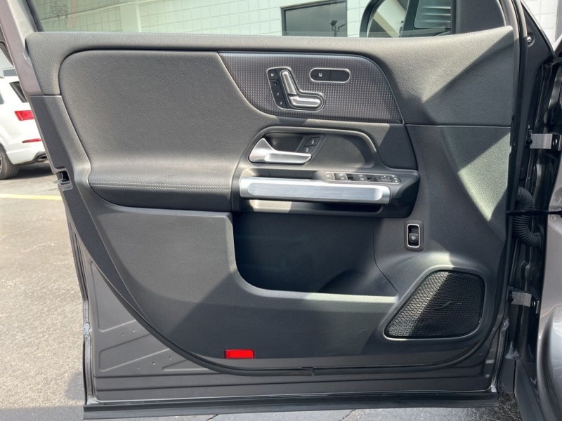 2023 Mercedes-Benz EQB