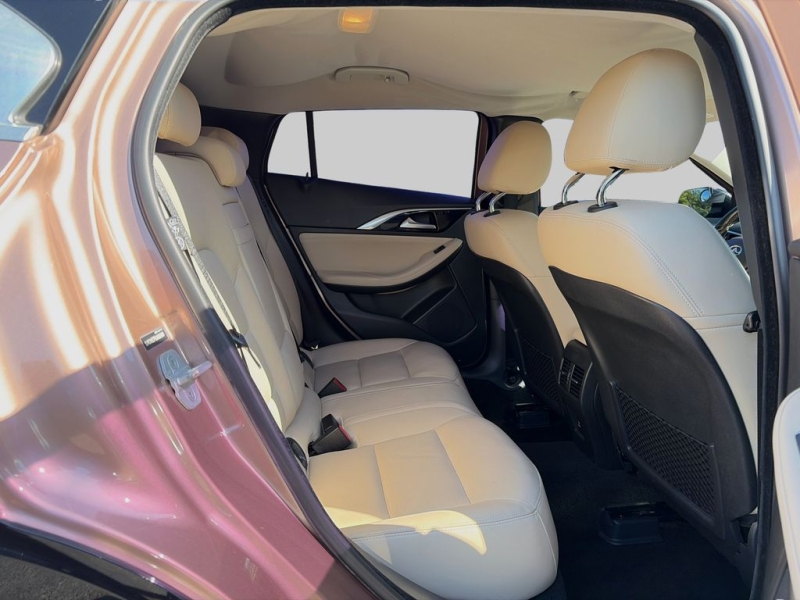 2018 INFINITI QX30