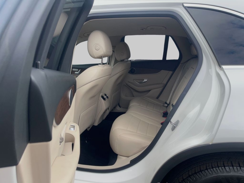 2021 Mercedes-Benz GLC