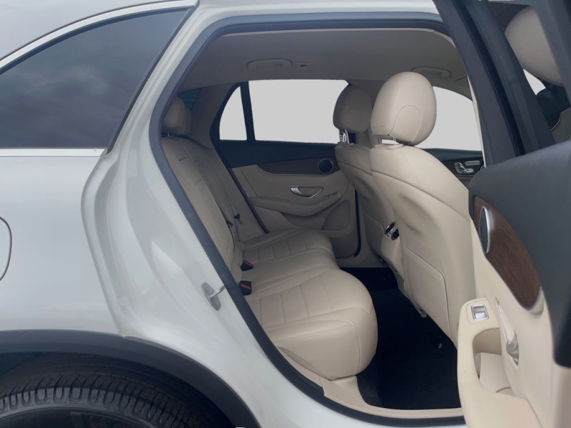 2021 Mercedes-Benz GLC