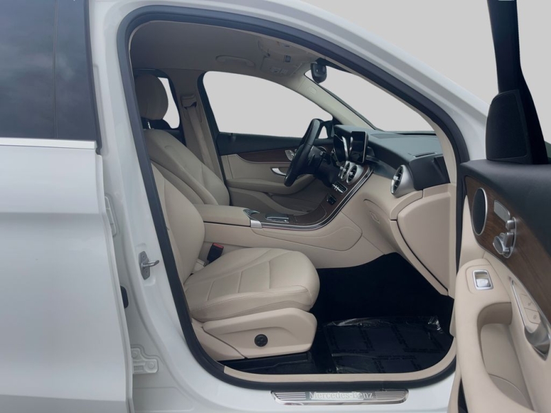 2021 Mercedes-Benz GLC