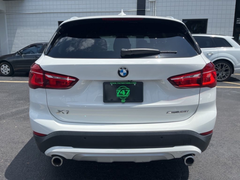 2021 BMW X1
