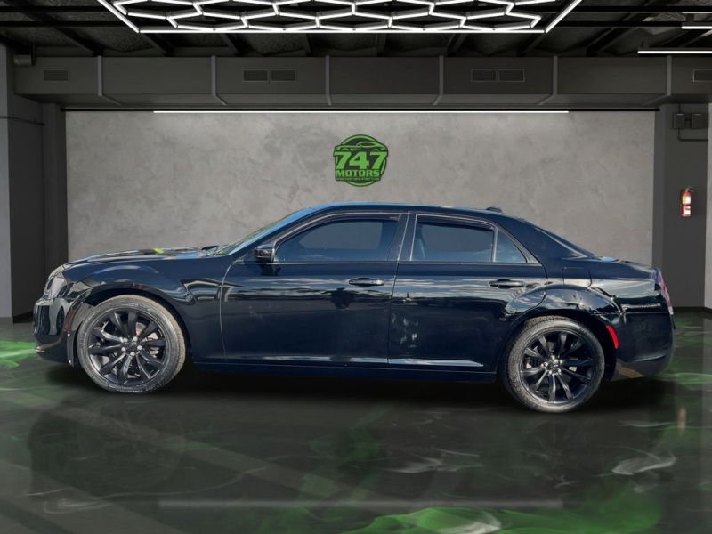 2020 Chrysler 300