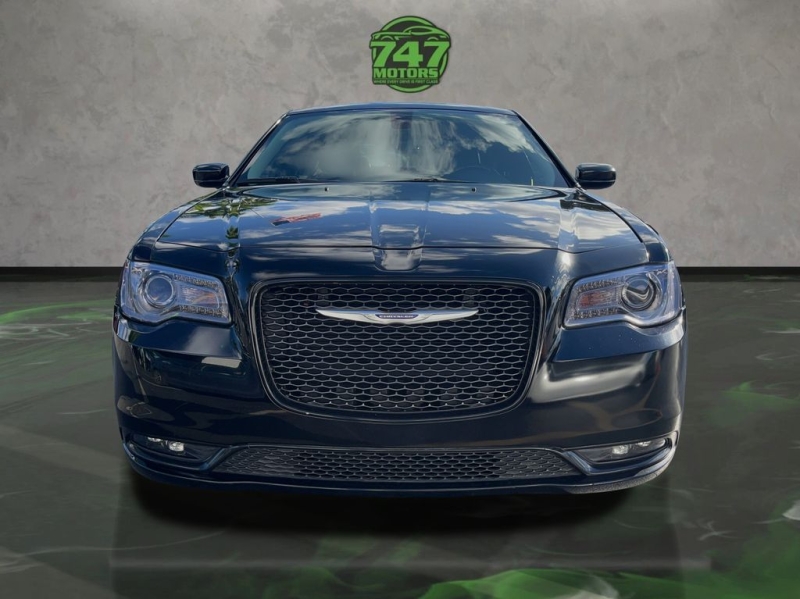 2020 Chrysler 300