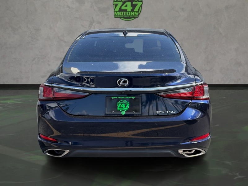 2020 Lexus ES