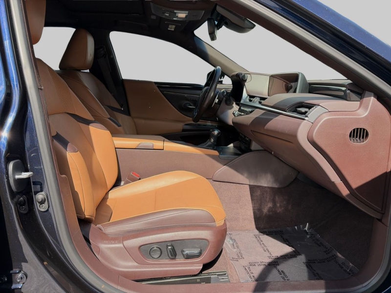 2020 Lexus ES