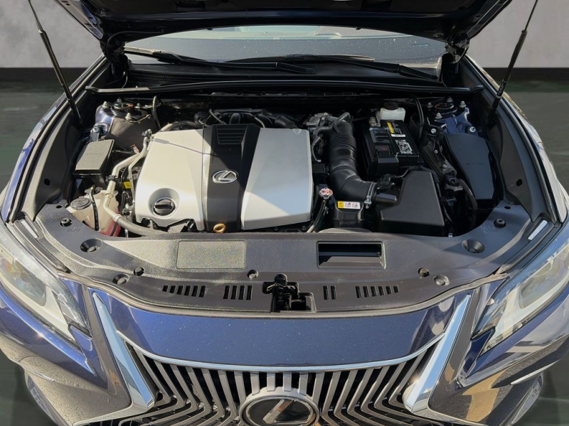 2020 Lexus ES