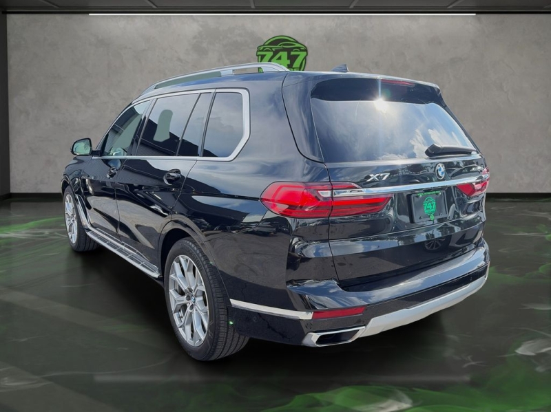 2021 BMW X7