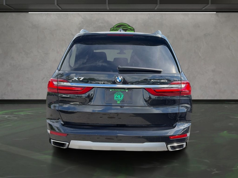 2021 BMW X7