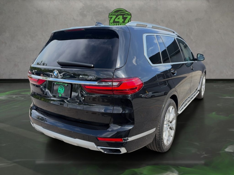 2021 BMW X7
