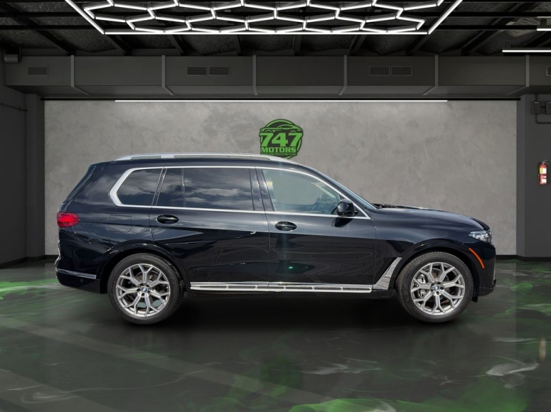 2021 BMW X7