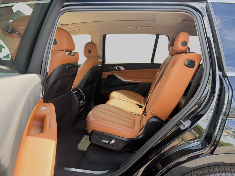 2021 BMW X7
