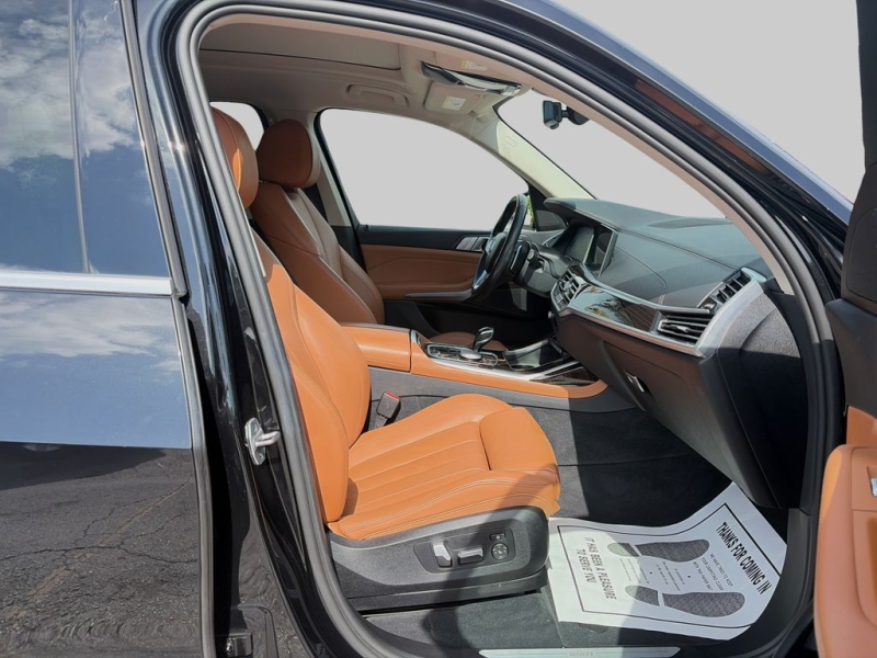2021 BMW X7