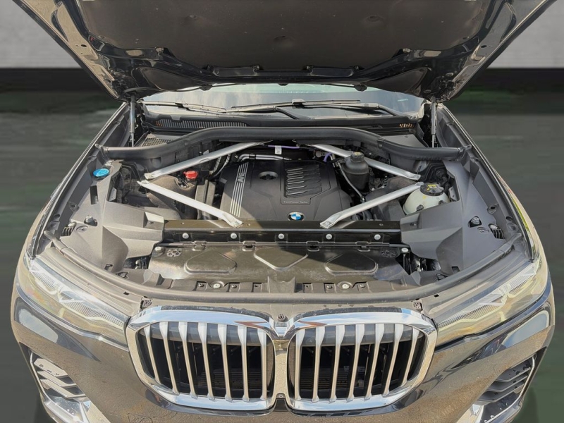 2021 BMW X7