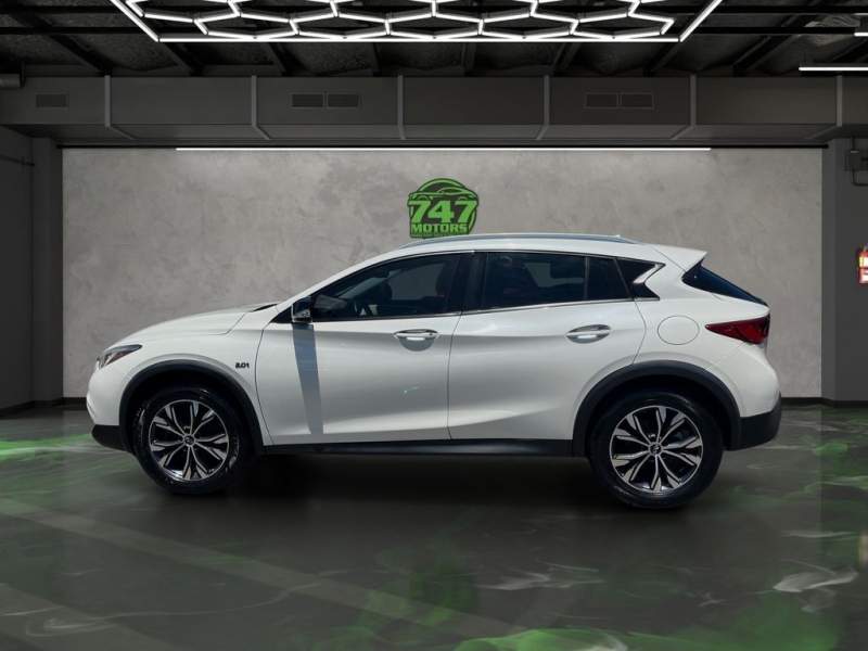 2018 INFINITI QX30