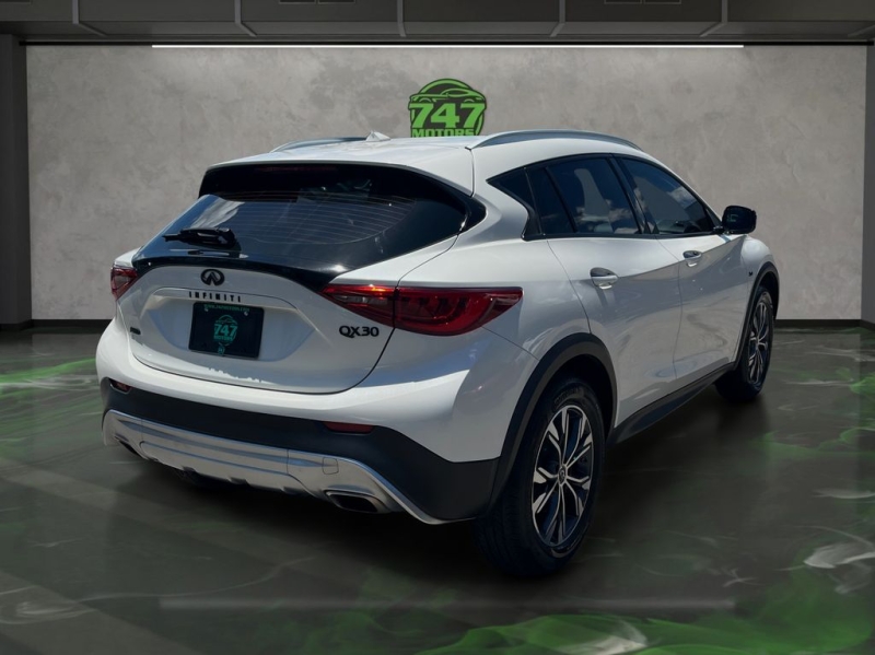 2018 INFINITI QX30