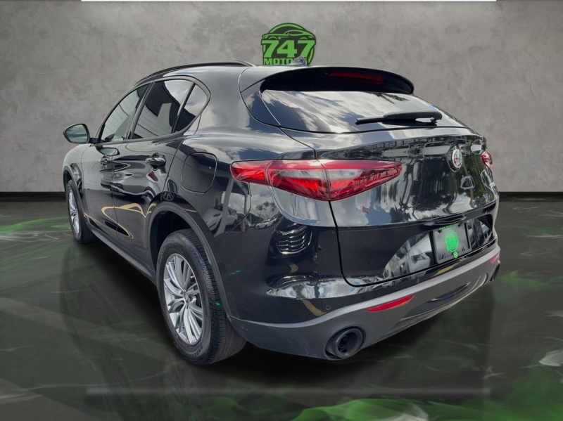 2022 Alfa Romeo Stelvio