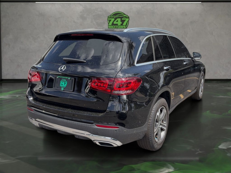 2021 Mercedes-Benz GLC