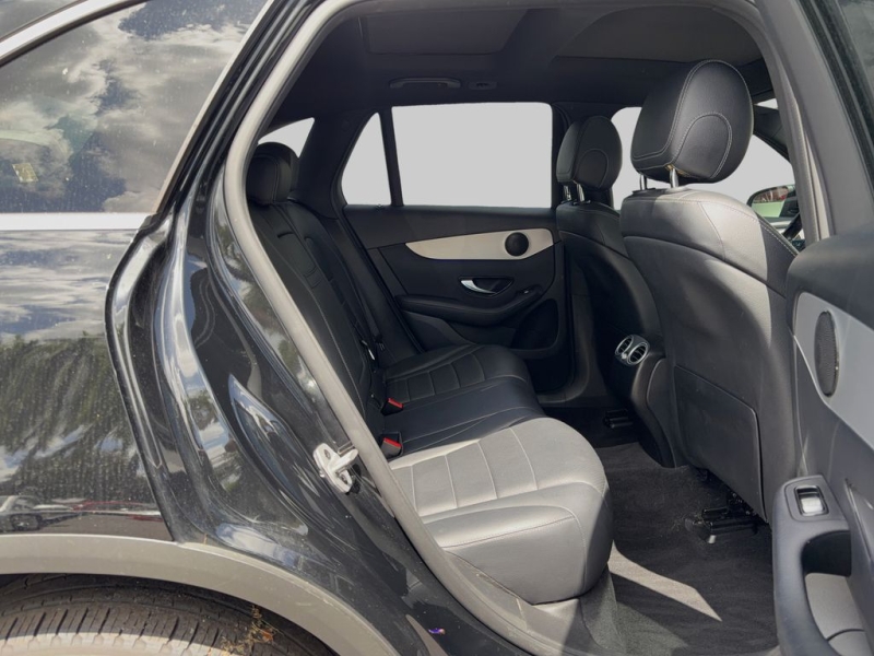 2021 Mercedes-Benz GLC