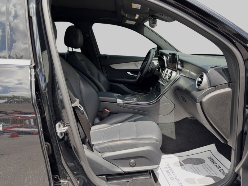 2021 Mercedes-Benz GLC