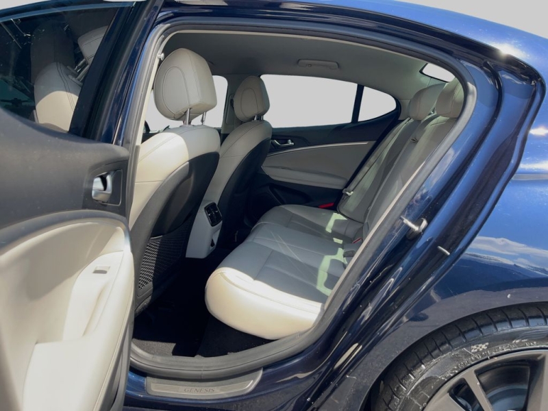 2021 Genesis G70