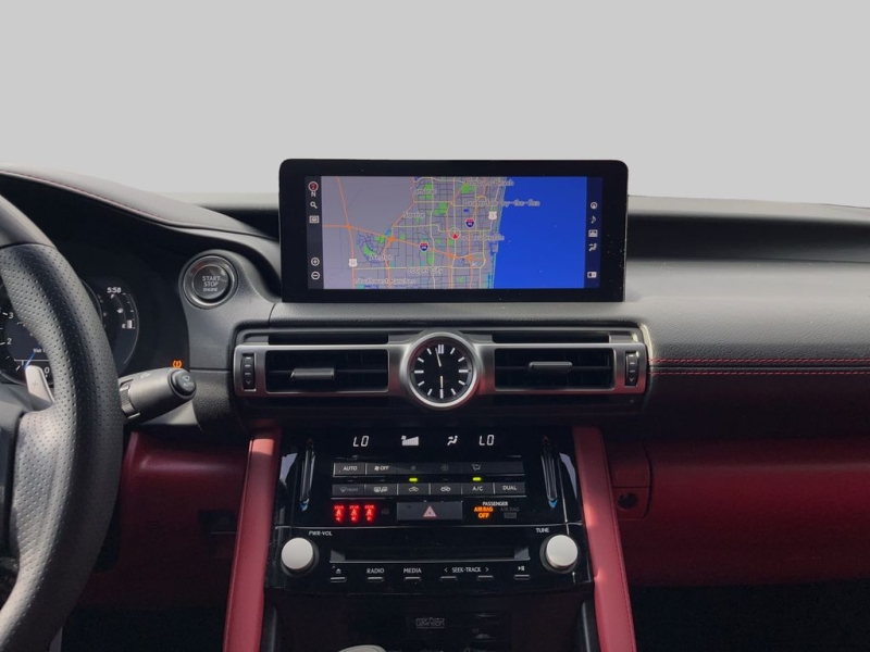 2022 Lexus IS
