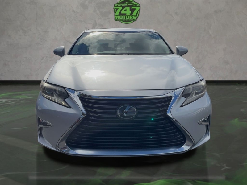 2018 Lexus ES