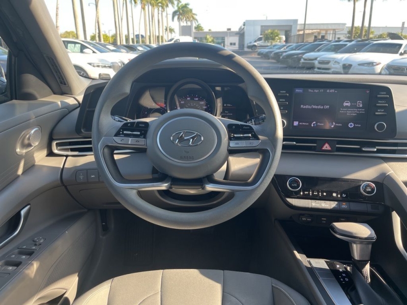 2022 Hyundai Elantra