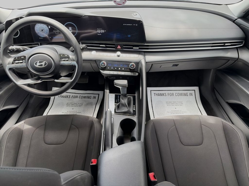 2024 Hyundai Elantra