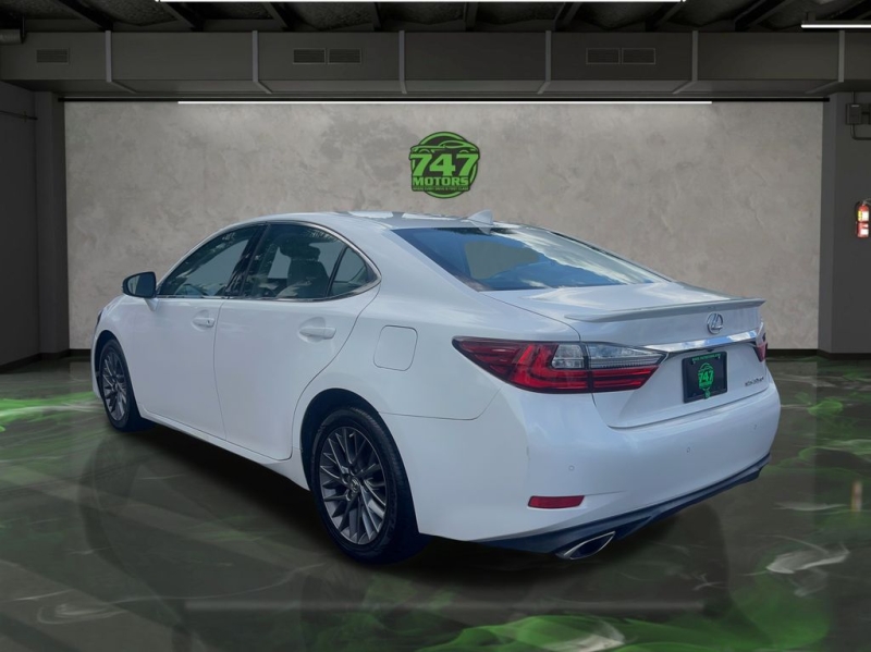 2018 Lexus ES