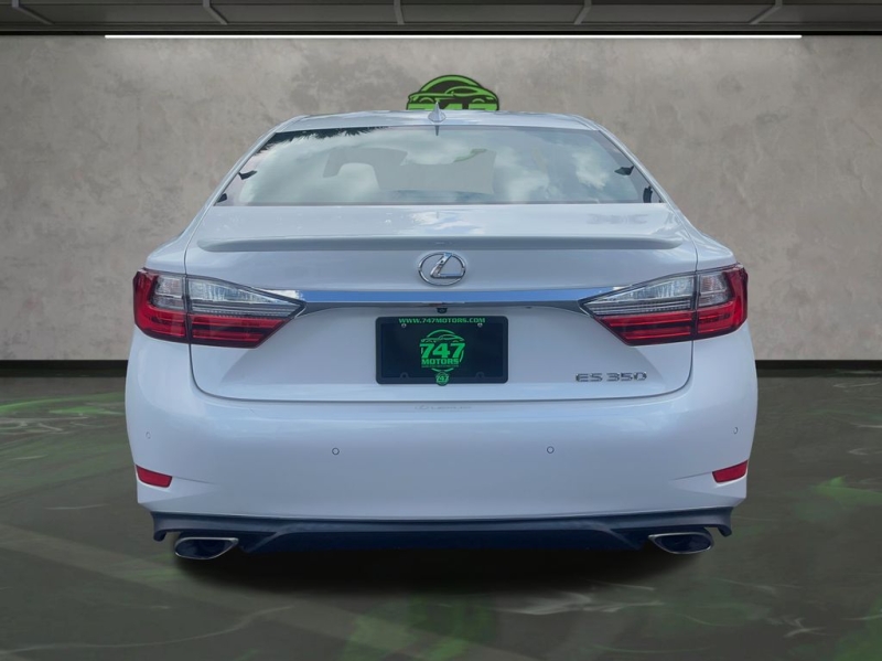 2018 Lexus ES