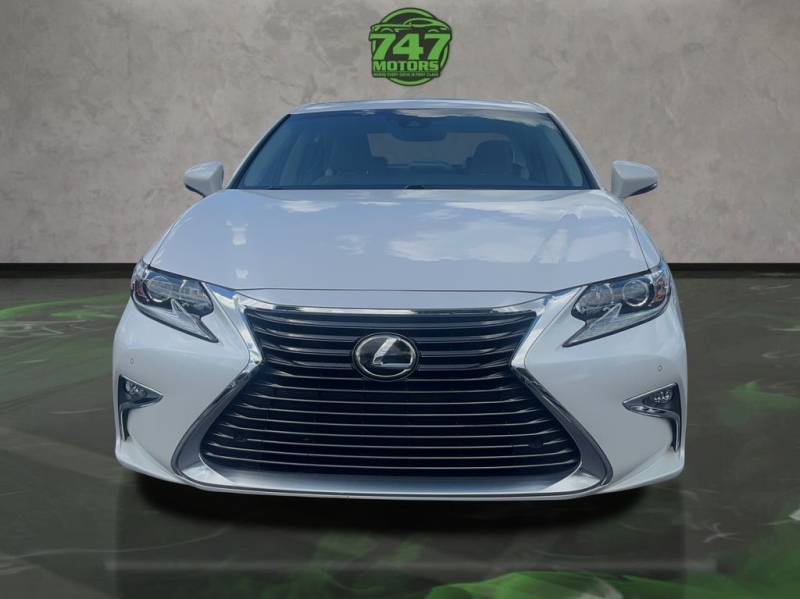2018 Lexus ES
