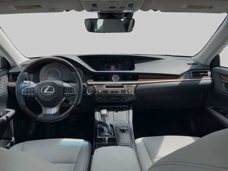 2018 Lexus ES