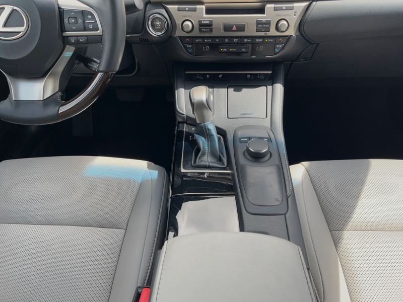 2018 Lexus ES