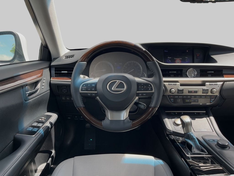 2018 Lexus ES