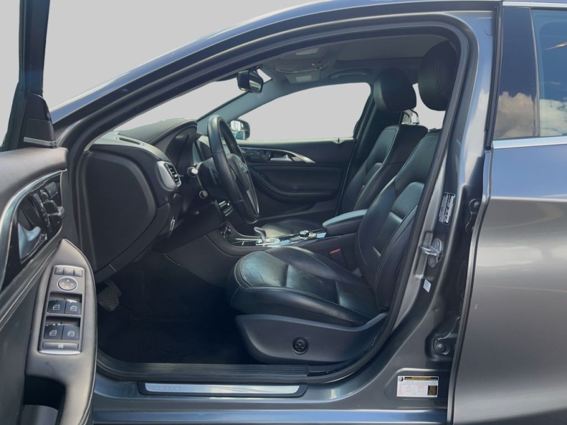 2018 INFINITI QX30