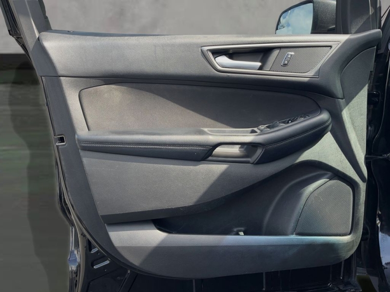 2017 Ford Edge