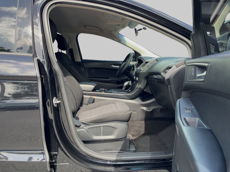 2017 Ford Edge