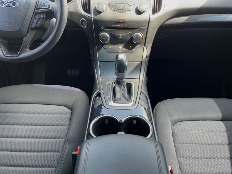 2017 Ford Edge