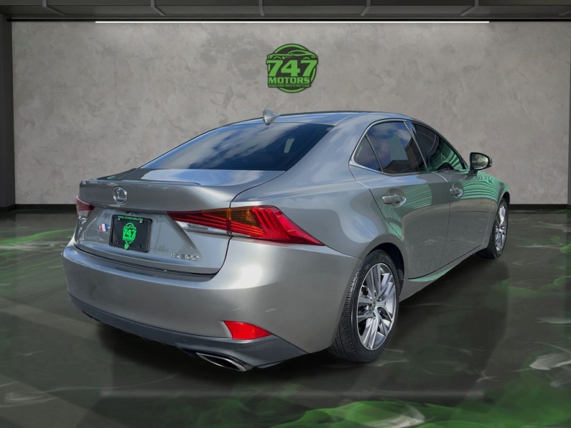 2018 Lexus IS
