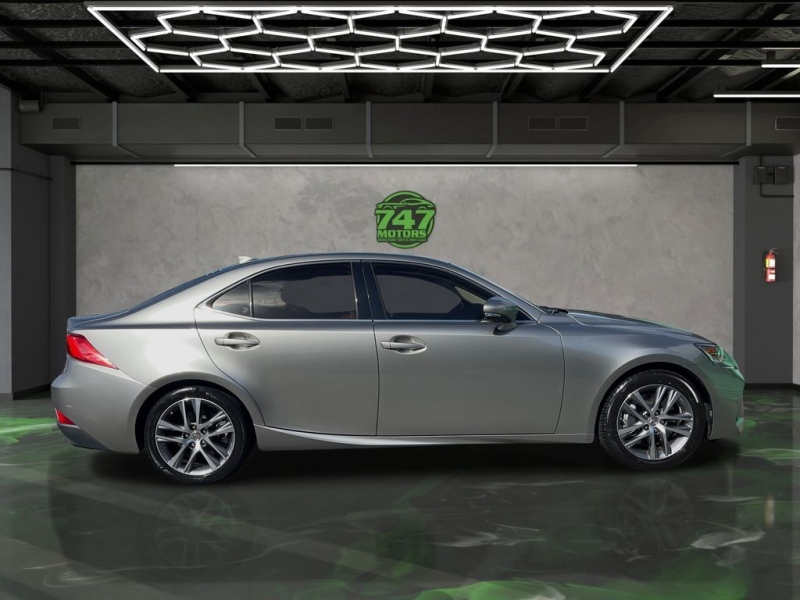 2018 Lexus IS