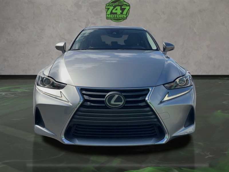 2018 Lexus IS