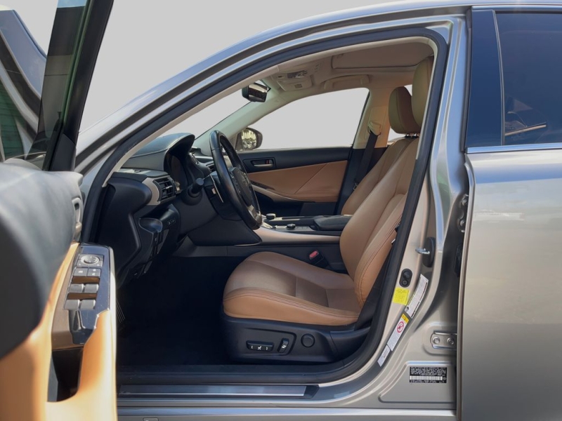 2018 Lexus IS