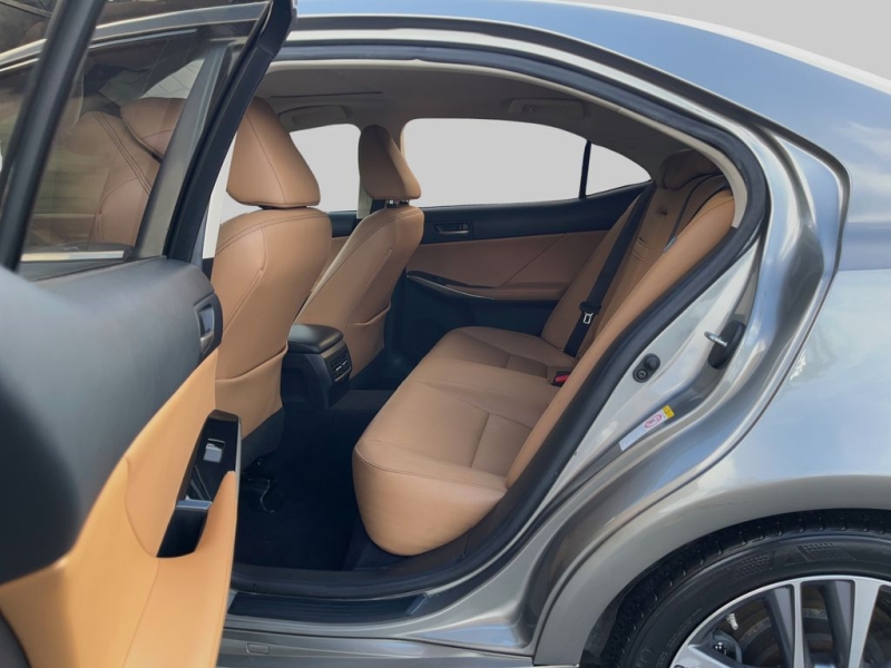 2018 Lexus IS